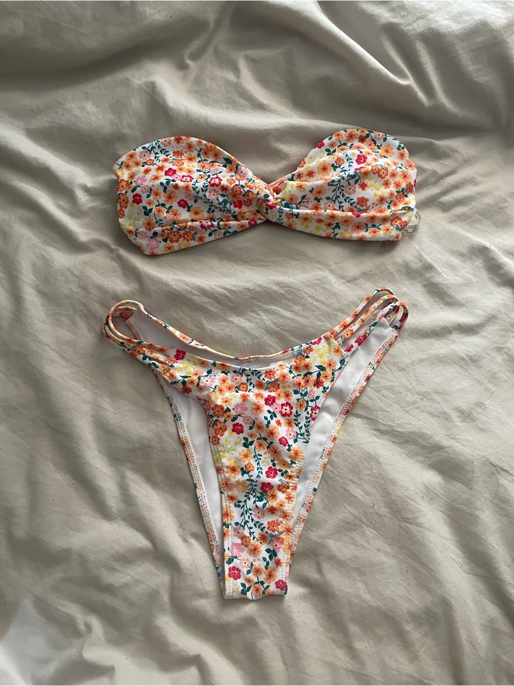 brand new! Women’s Floral Bandeau Bikini